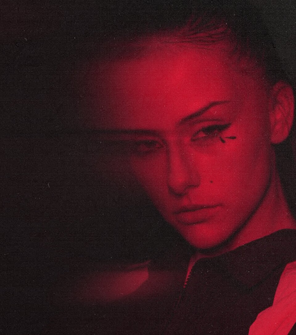 ANNA GREY